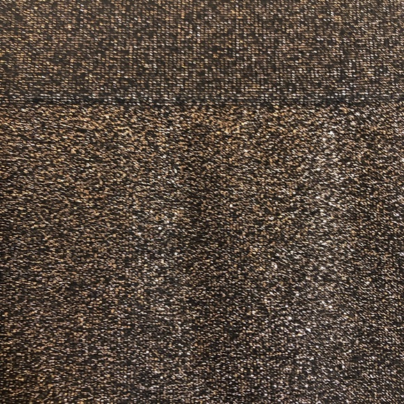 Victoria’s Secret Black and Gold Metallic Leggings. Size Small. NWT - Picture 5 of 6